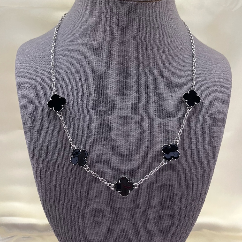 Black Quatrefoil Clover Silver Chain Necklace Station Pendant Jewelry